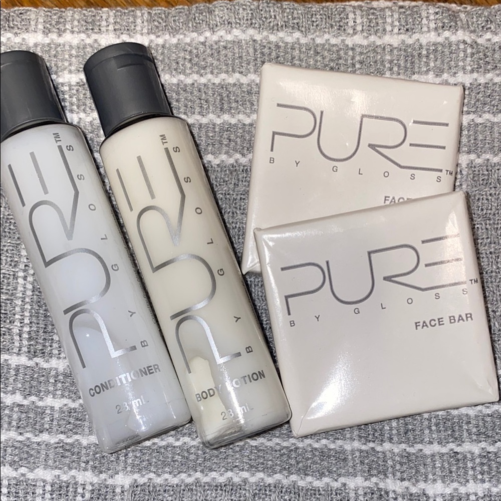 PURE by gloss- Conditioner and Body Lotion Set with 2 soap
